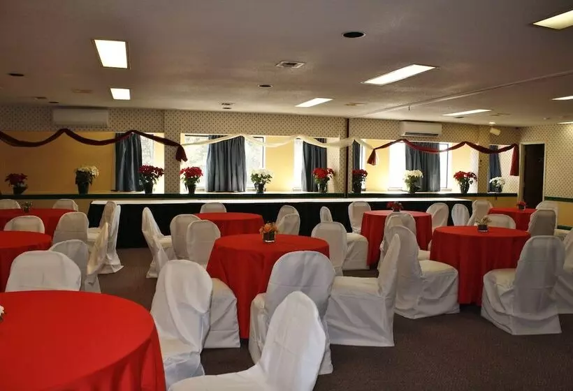 Отель Quality Inn Plainfield I 395