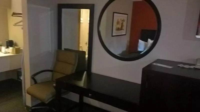 מוטל Pepper Tree Inn