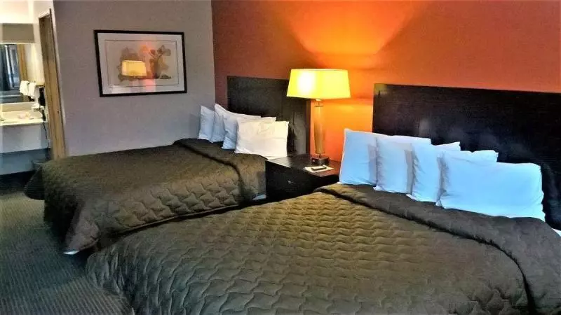 מוטל Pepper Tree Inn