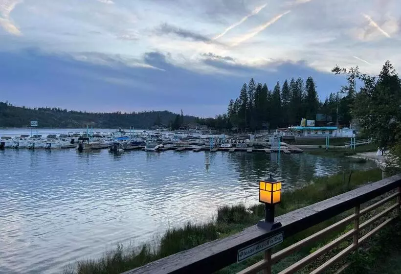 The Pines Resort & Conference Center