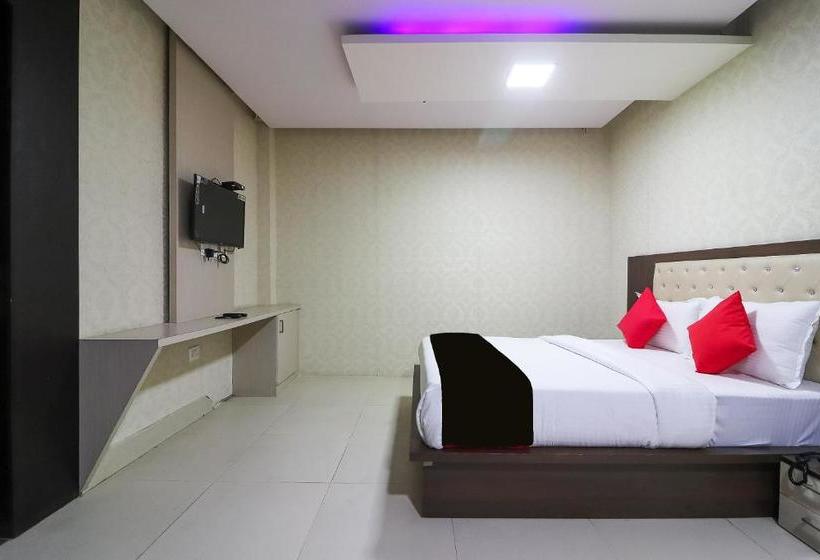 فندق Capital O 61689 Midtown Brew