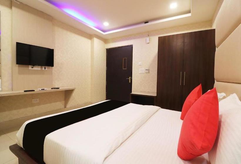 فندق Capital O 61689 Midtown Brew