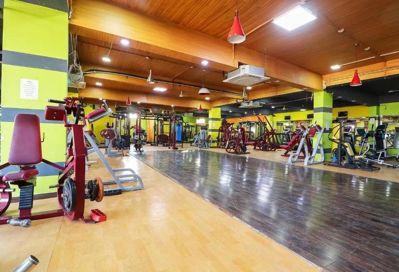 فندق Capital O 61689 Midtown Brew