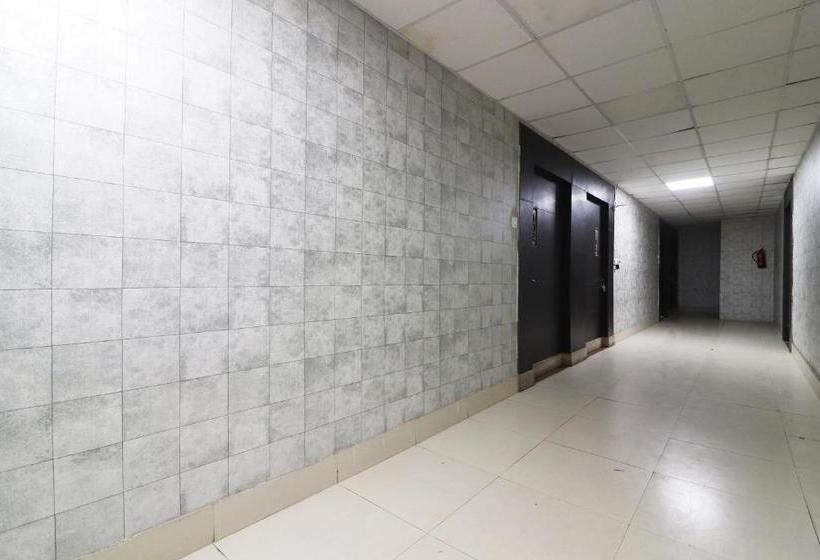 فندق Capital O 61689 Midtown Brew