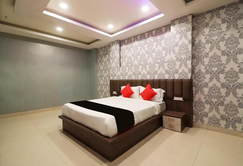 فندق Capital O 61689 Midtown Brew