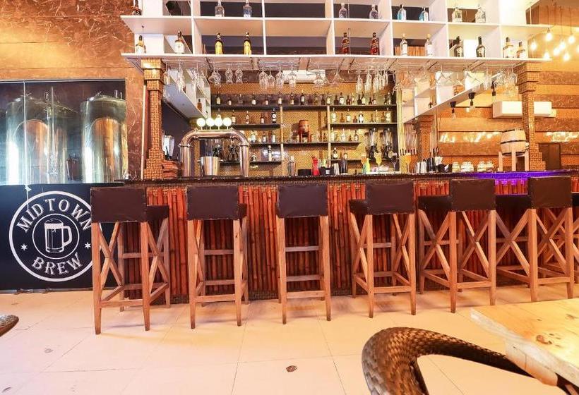 فندق Capital O 61689 Midtown Brew