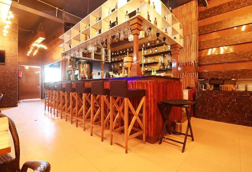 فندق Capital O 61689 Midtown Brew