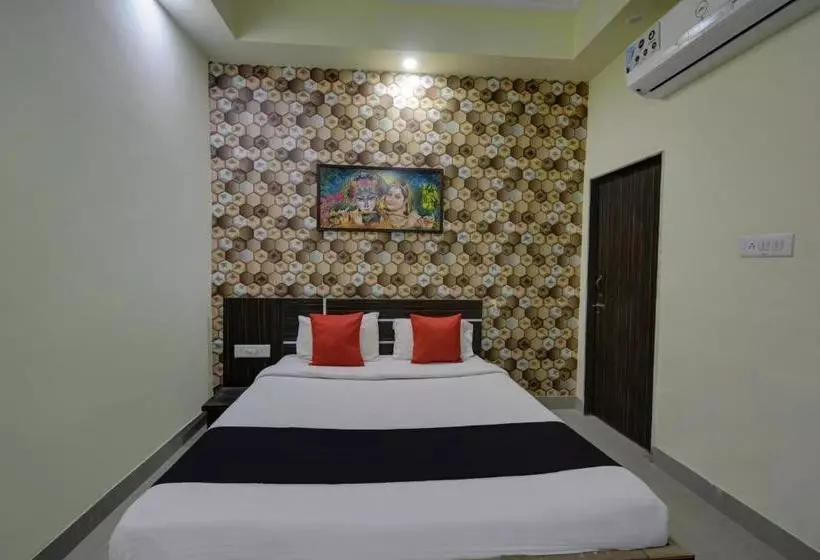 هتل Capital O 64337 Madhuvan Pool And Resort