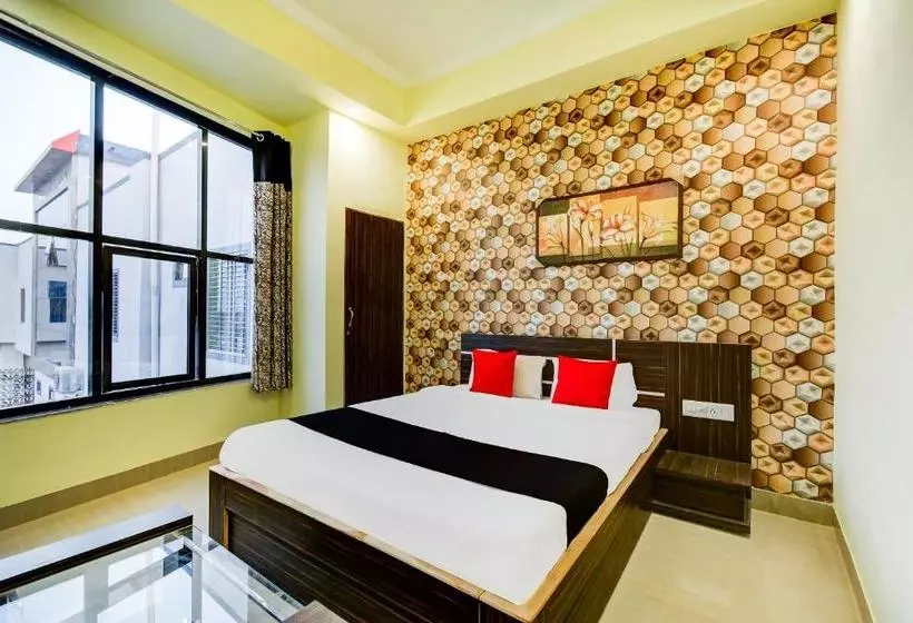 هتل Capital O 64337 Madhuvan Pool And Resort