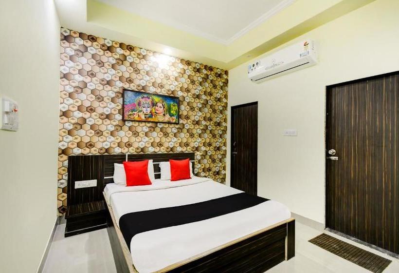 هتل Capital O 64337 Madhuvan Pool And Resort