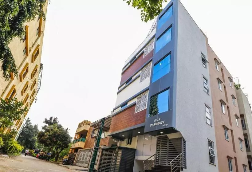 ホテル Capital O Sln Residency