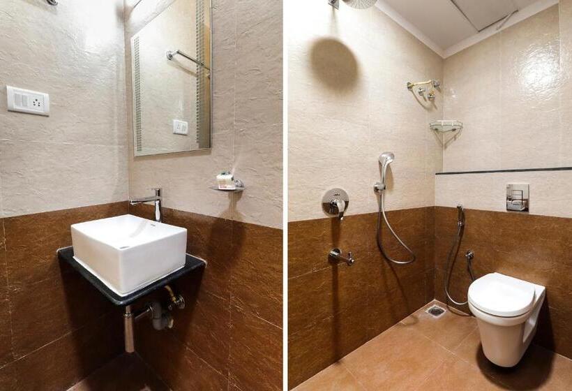 فندق Capital O Sln Residency