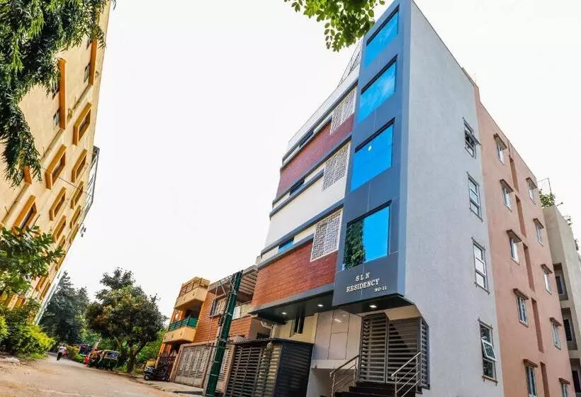 ホテル Capital O Sln Residency