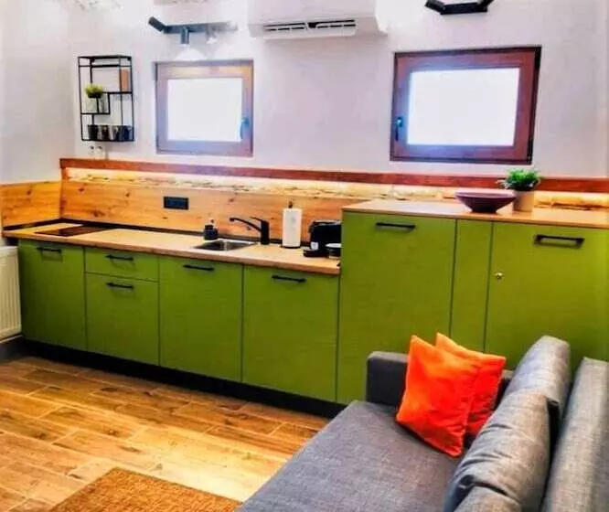 پانسیون T House