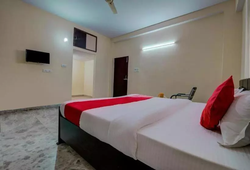 Super Hotel O Rajbanshi Nagar