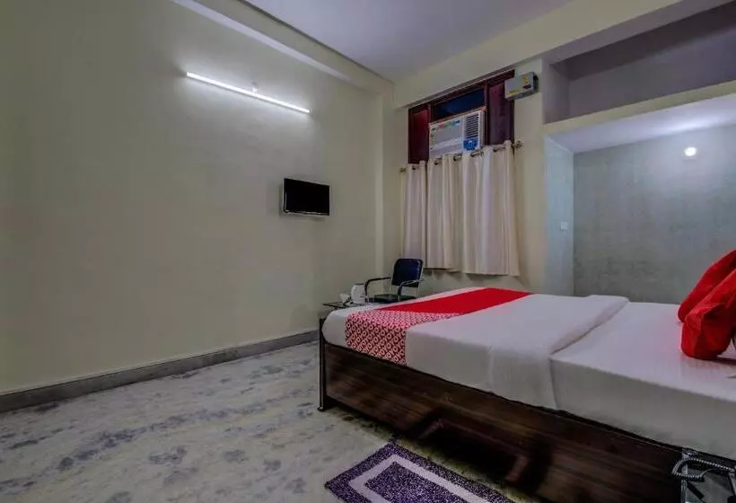 Super Hotel O Rajbanshi Nagar
