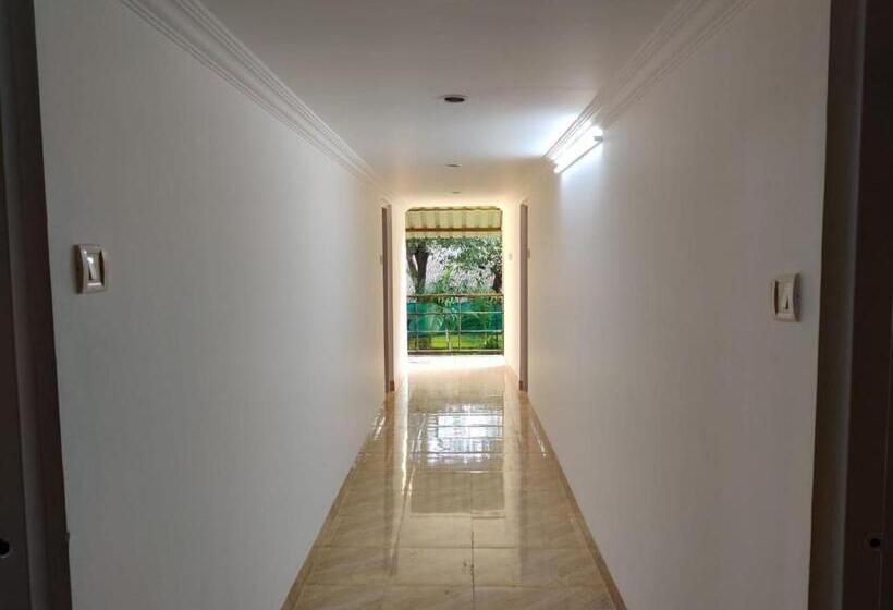 Szálloda Rajdhani Resort Lonavala