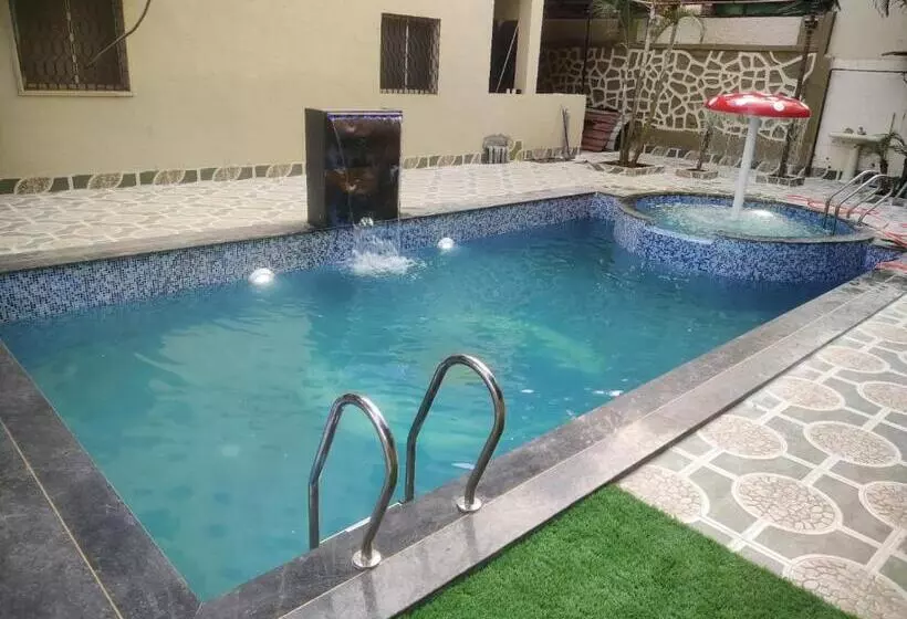 ホテル Rajdhani Resort Lonavala