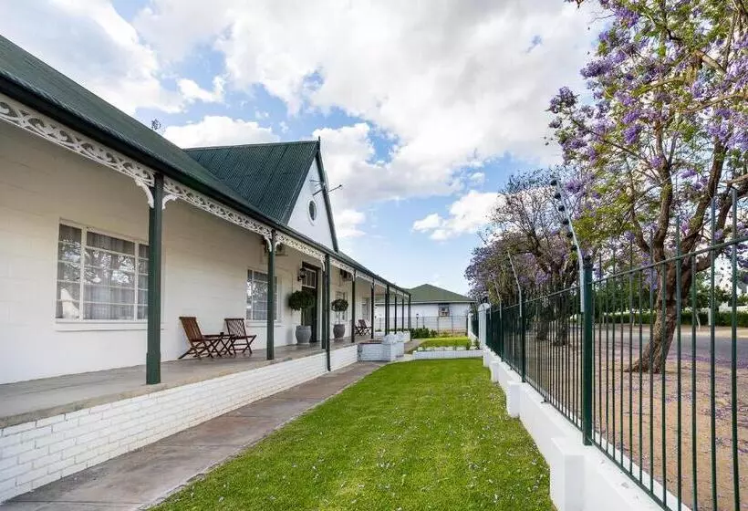 Majatalo Victorian Square Guesthouse