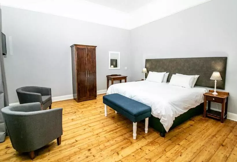 Majatalo Victorian Square Guesthouse