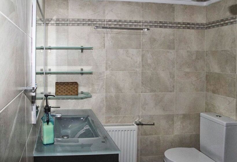 City & Sea Two Floor Flat With View Next To Metro