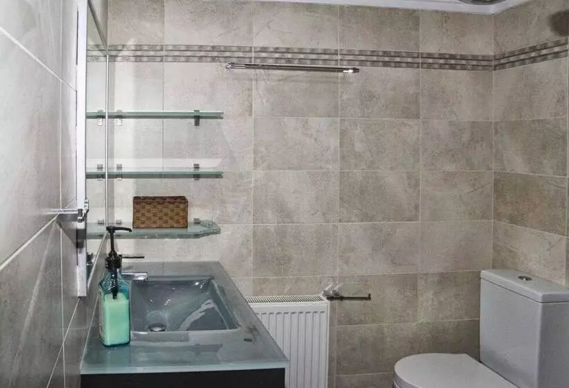 City & Sea Two Floor Flat With View Next To Metro