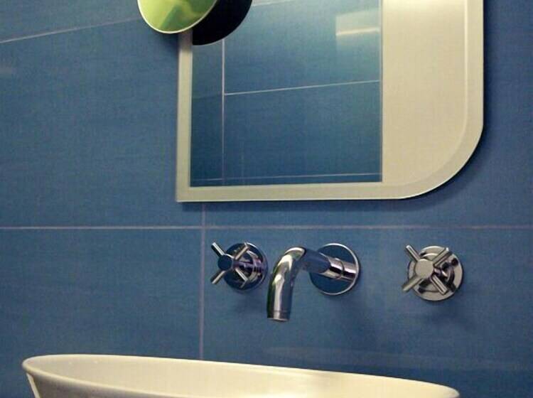 Despotiko Apartment Hotel & Suites