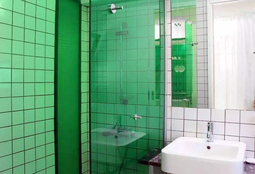 Despotiko Apartment Hotel & Suites