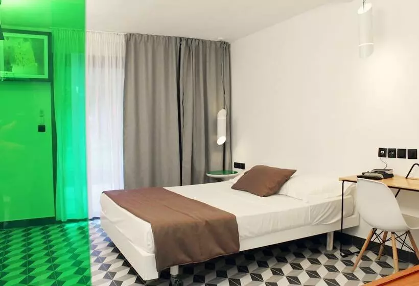 Despotiko Apartment Hotel & Suites