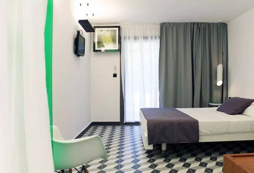 Despotiko Apartment Hotel & Suites