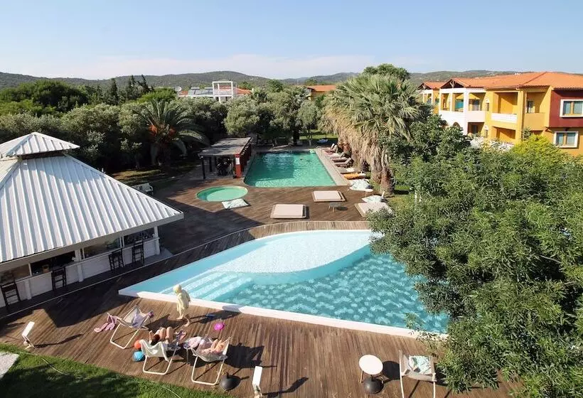 Despotiko Apartment Hotel & Suites