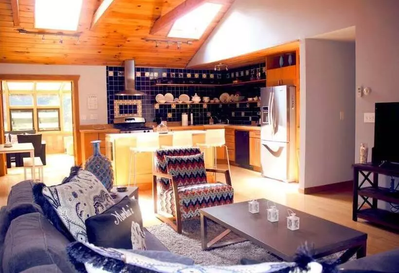 Gorgeous 3bd/2ba Vacation House In The Vineyard