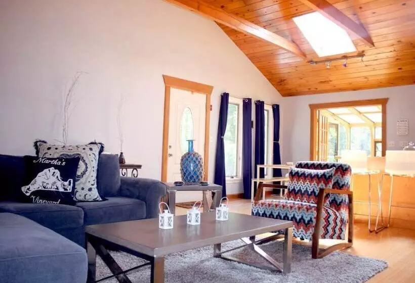 Gorgeous 3bd/2ba Vacation House In The Vineyard