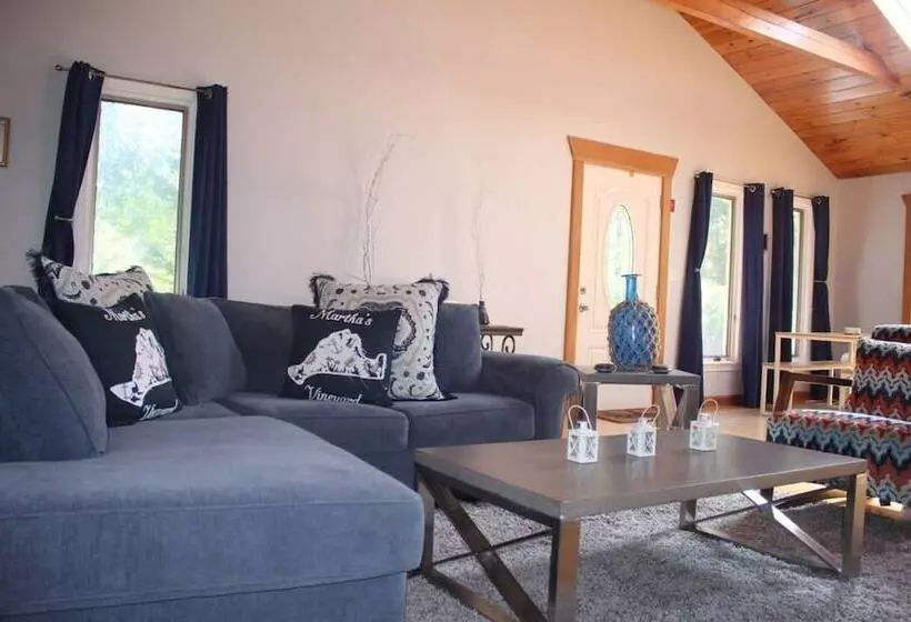 Gorgeous 3bd/2ba Vacation House In The Vineyard