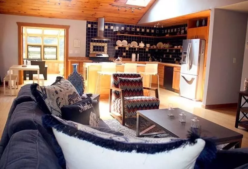 Gorgeous 3bd/2ba Vacation House In The Vineyard