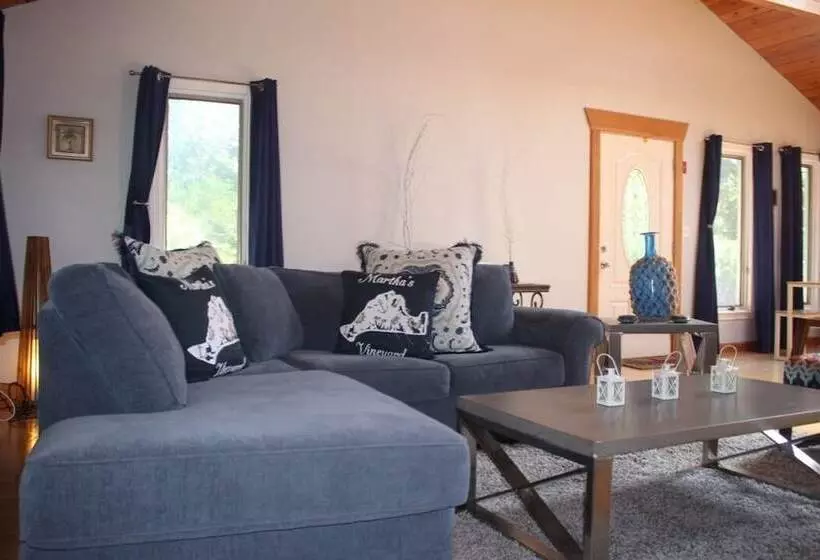 Gorgeous 3bd/2ba Vacation House In The Vineyard