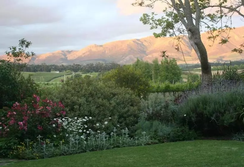 ホテル Belfield Wines And Farm Cottages