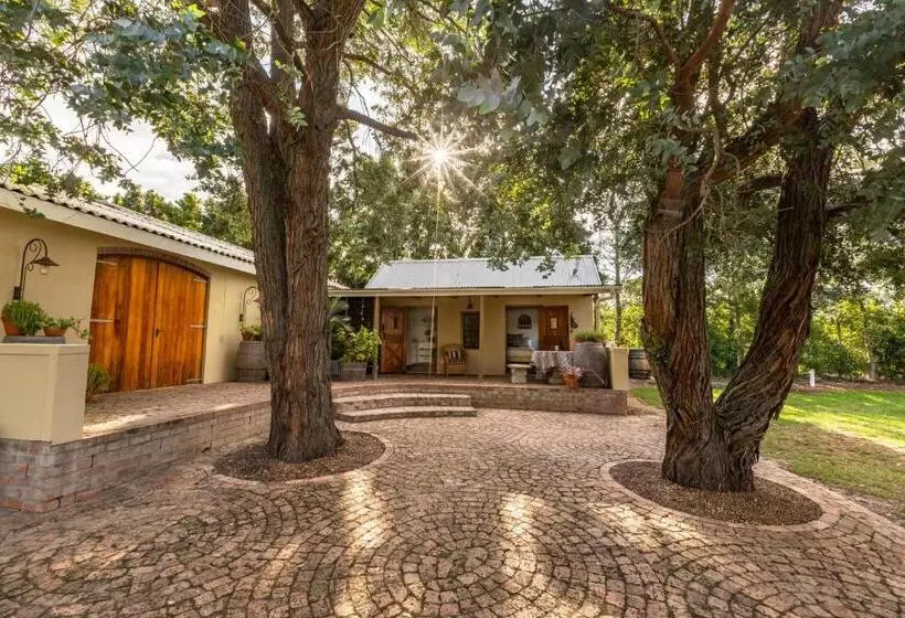 ホテル Belfield Wines And Farm Cottages