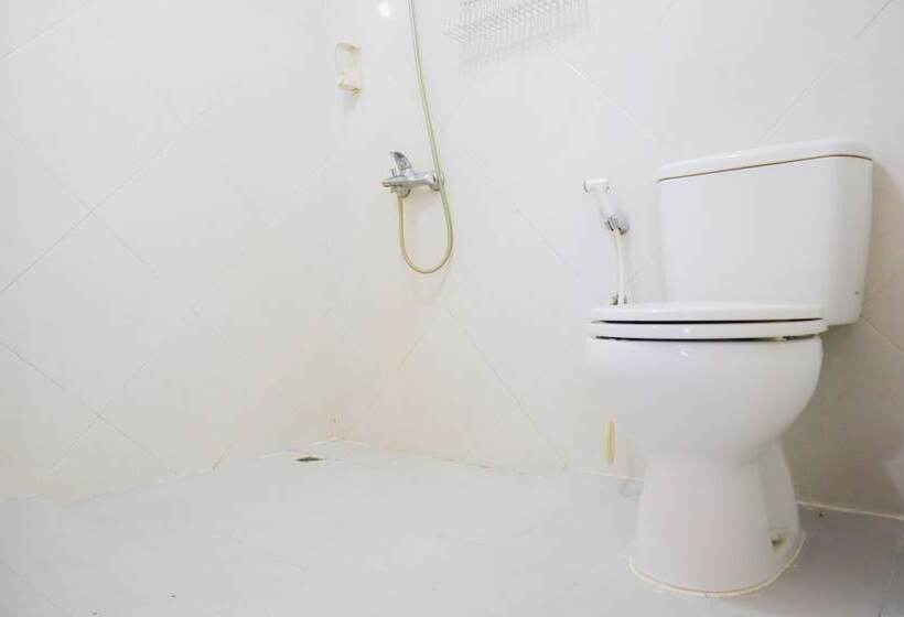 فندق Reddoorz Syariah Near Ragunan Zoo 3