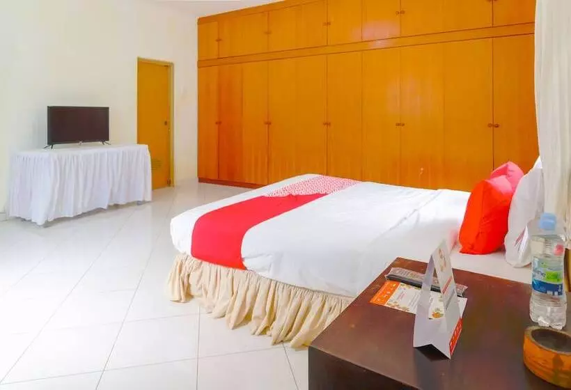 ホテル Reddoorz Syariah Near Ragunan Zoo 3