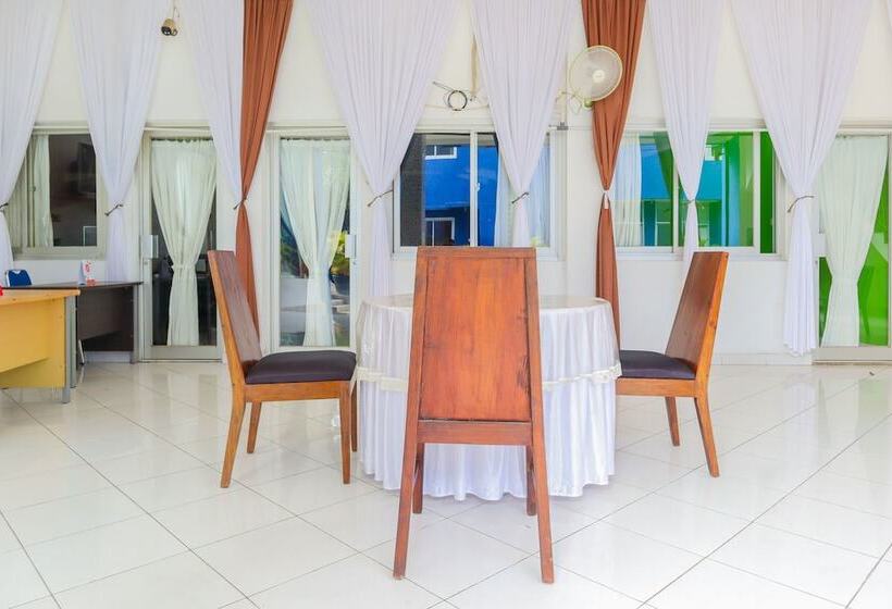 فندق Reddoorz Syariah Near Ragunan Zoo 3