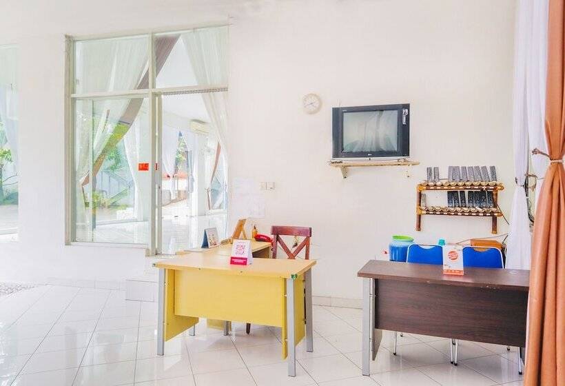 فندق Reddoorz Syariah Near Ragunan Zoo 3