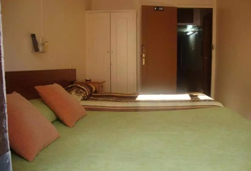پانسیون Hostel Turisol