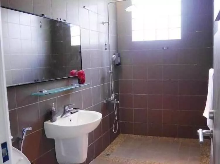 پانسیون Lea's Apartment A