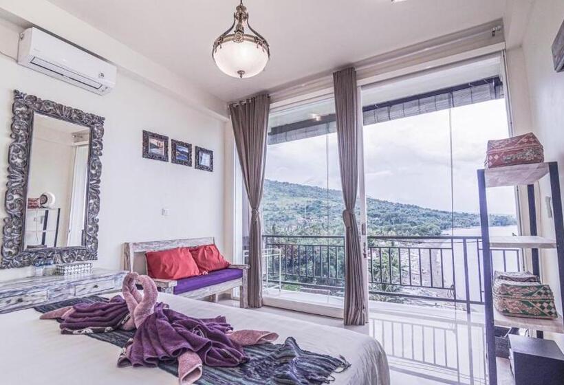 פנסיון Waenis Sunset View Hotel And Restaurant, Amed, Bali