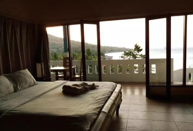 پانسیون Waenis Sunset View Hotel And Restaurant, Amed, Bali