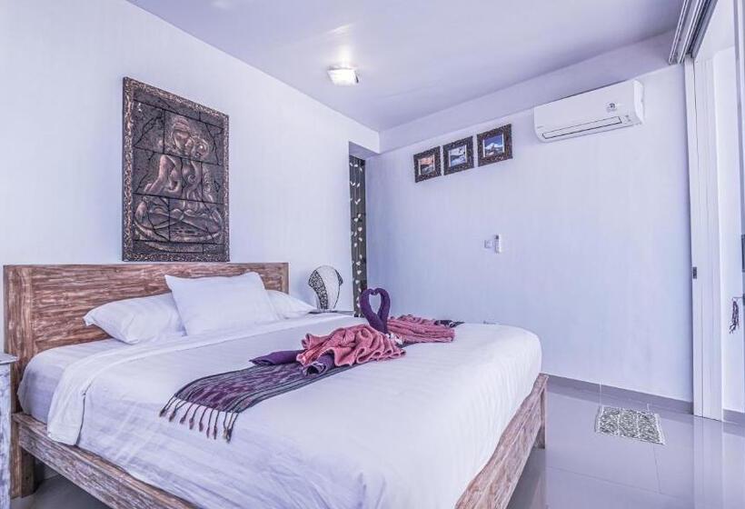 פנסיון Waenis Sunset View Hotel And Restaurant, Amed, Bali