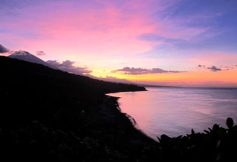 פנסיון Waenis Sunset View Hotel And Restaurant, Amed, Bali