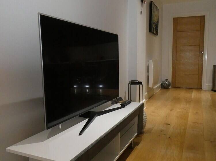 Riis Apartments Camberley