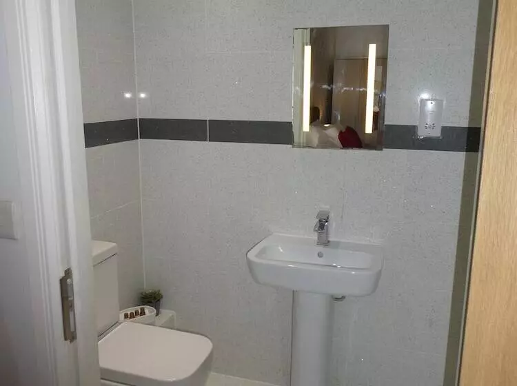 Riis Apartments Camberley